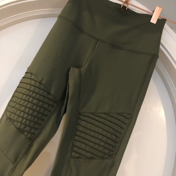 ALO Yoga Green High-Waisted Moto Leggings - Picture 4 of 7
